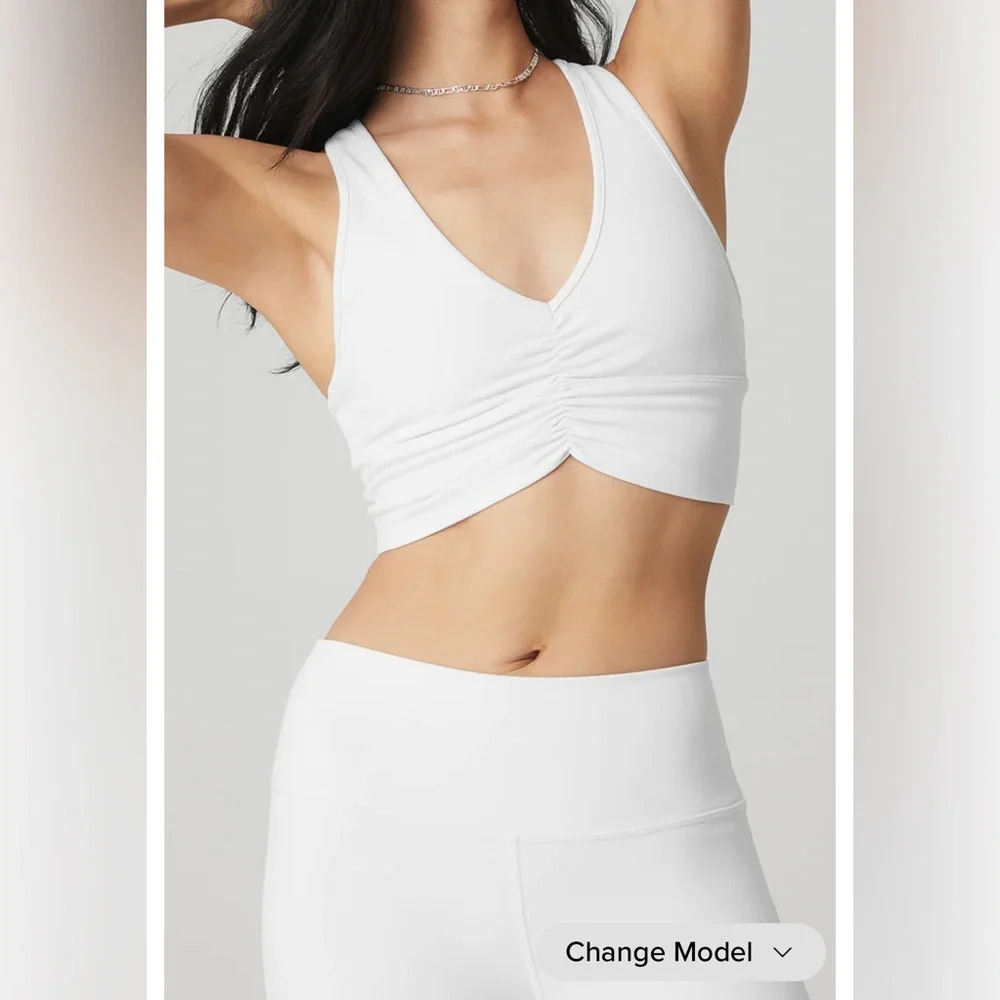 NWT Alo Yoga Wild Thing Bra in White Size Small - Picture 2 of 14